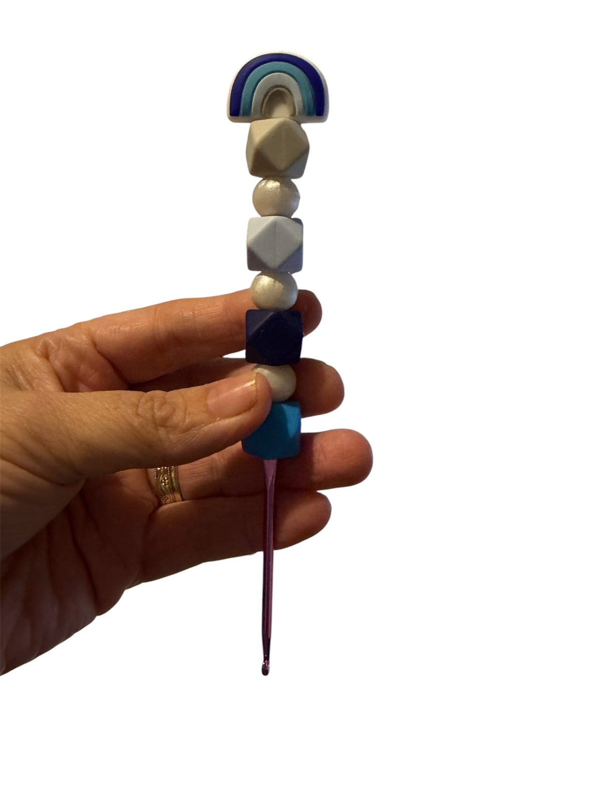3mm hook - blue rainbow